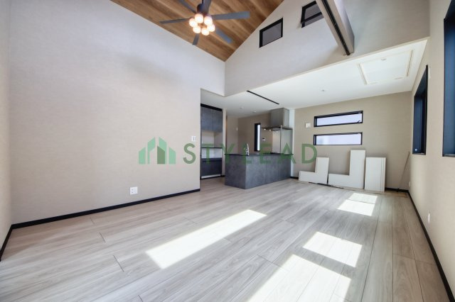 【居間・リビング】