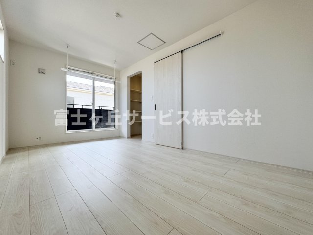 【寝室】 | 焼津市石津 新築一戸建て 1号棟 | 落ち着いて過ごせる寝室です