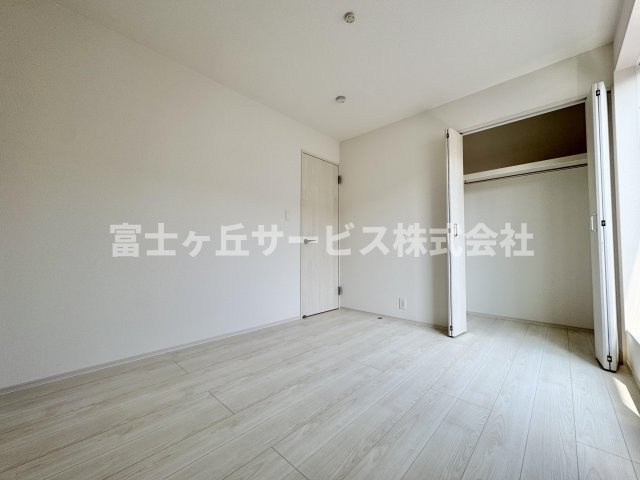 【子供部屋】 | 焼津市石津 新築一戸建て 1号棟 | 子供部屋としても使える洋室です