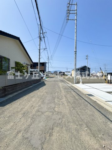 【前面道路含む現地写真】 | 焼津市石津 新築一戸建て 1号棟 | 前面道路含む現地写真です