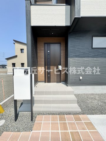 【エントランス】 | 焼津市石津 新築一戸建て 1号棟 | エントランスです