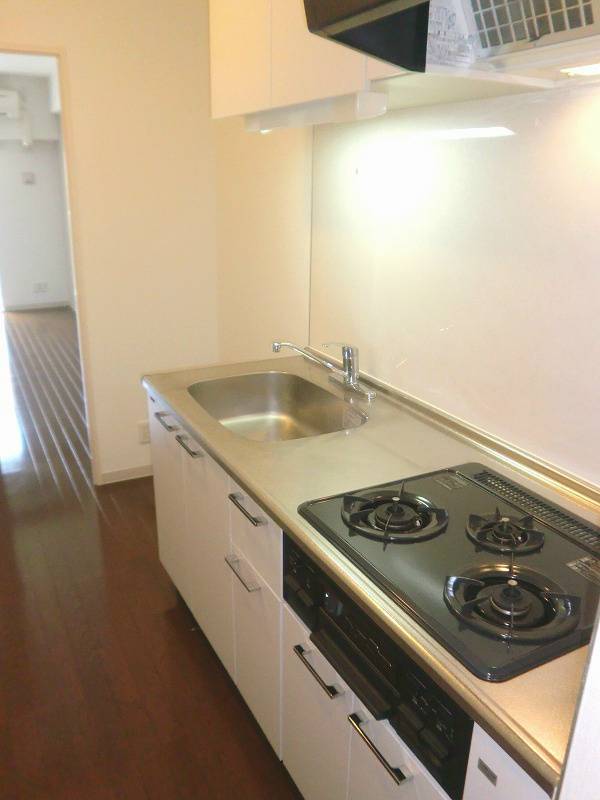 調布市菊野台１丁目の賃貸マンションのキッチン