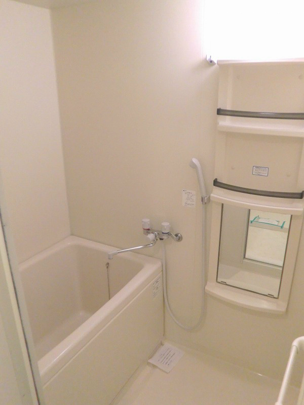 調布市菊野台１丁目の賃貸マンションの浴室