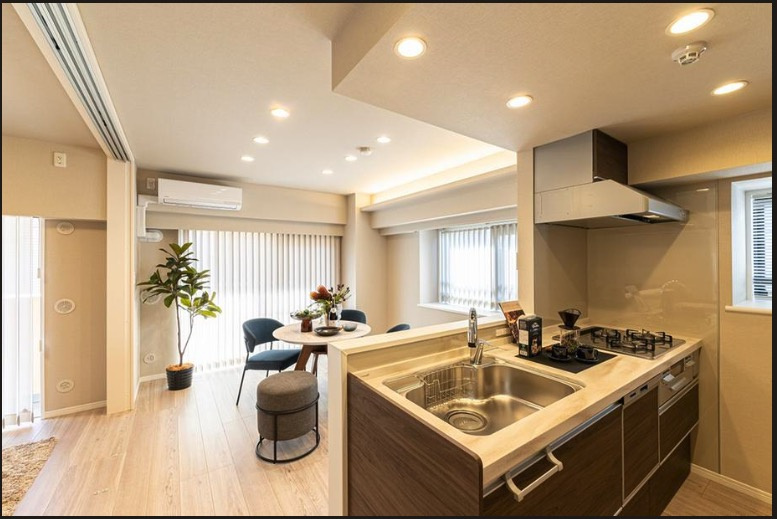 ★仲介手数料無料★ライオンズマンション広尾南（都心に佇む広尾の閑静な住環境）の居間・リビング