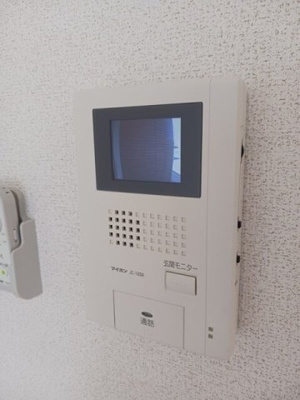 【セキュリティ】 | ロードⅢ | モニター付きインターホンです