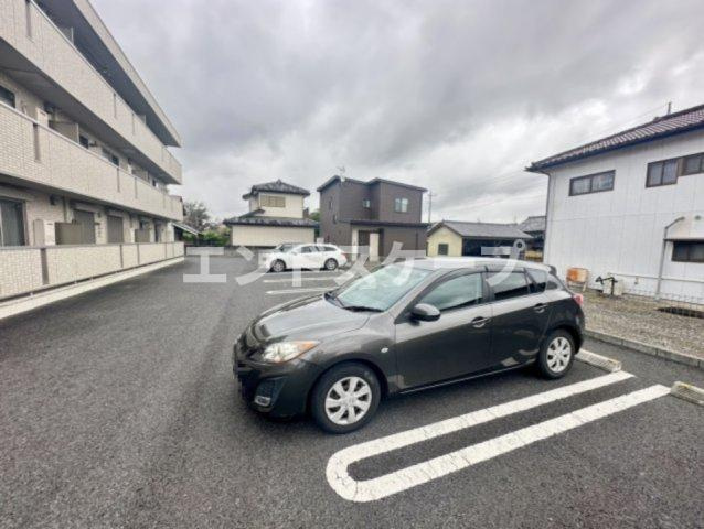 コンフォートヒルの駐車場|高崎、前橋のお部屋探しはエンドスケープまで！お客様の理想お聞かせ下さい♪