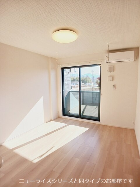 グレイスパークⅡの居間・リビング