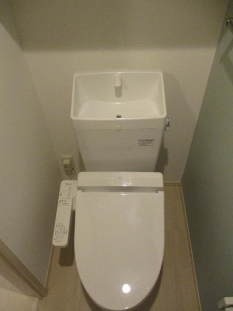 Ｋａｄｏｙａｋａｎ　A棟のトイレ|温水洗浄暖房便座