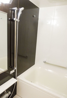 【浴室】 | パークアクシス南青山七丁目 | ※写真は同タイプ住戸です。