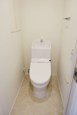 【トイレ】 | パークアクシス南青山七丁目 | ※写真は同タイプ住戸です。