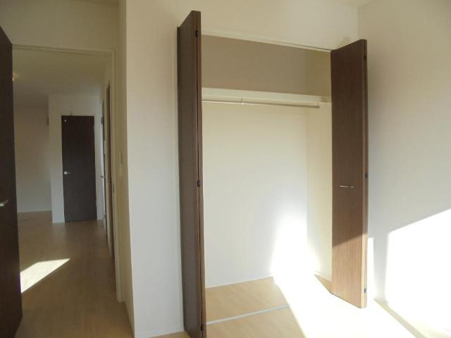 Ｇｒｏｕｓｅ　Ａｎｎｅｘの収納|洋室クローゼット