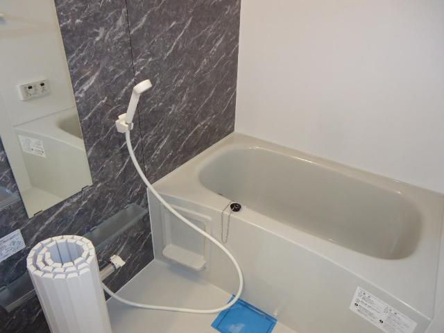 イル・クオーレAの浴室|バス