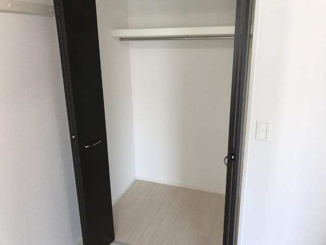 ディベロップ ビルの玄関|玄関