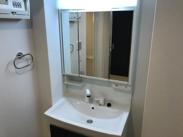 ディベロップ ビルの洗面所|洗面