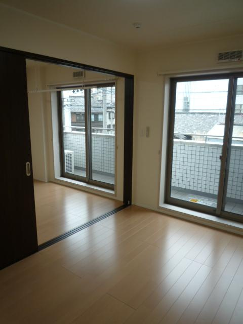 コンテッサ名駅の内装