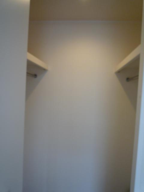 コンテッサ名駅の収納