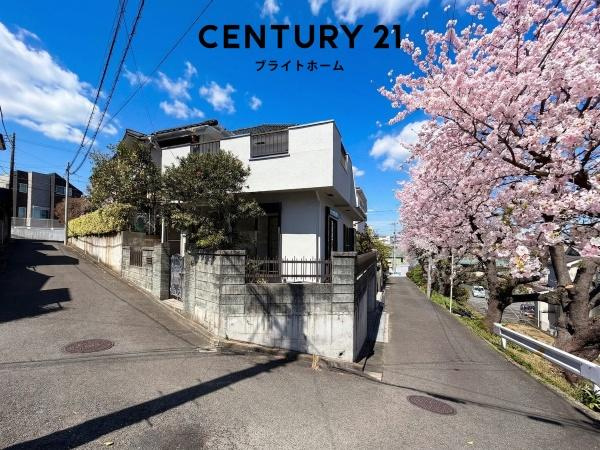 横浜市旭区中尾２丁目の中古一戸建の前面道路含む現地写真|車通りが少ない為、小さなお子様にも安心です。
是非一度、現地へ起こしください。