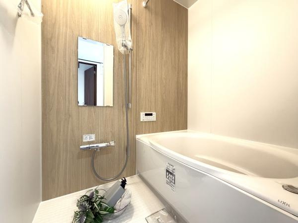 横浜市旭区中尾２丁目の中古一戸建の浴室|広々としたバスルームで一日の疲れをいやして下さい！