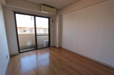 マンションエナジー２の洋室