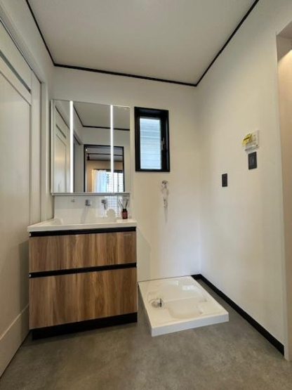 【独立洗面台】