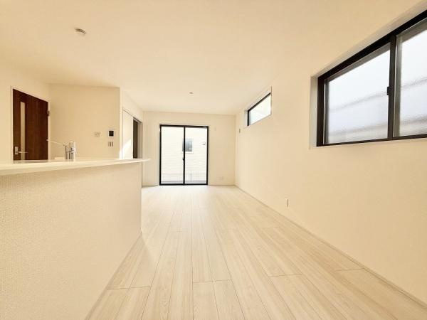 【居間・リビング】 | 垂水区千鳥が丘2丁目　2号棟　新築戸建