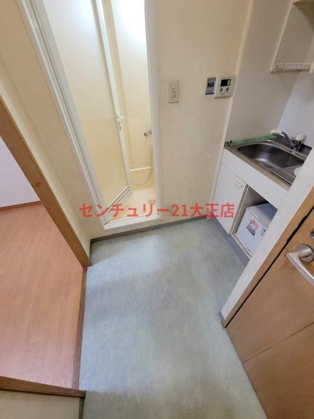 大阪市港区田中２丁目の賃貸マンションのエントランス