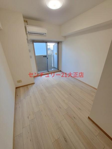 大阪市港区弁天４丁目の賃貸マンションの玄関