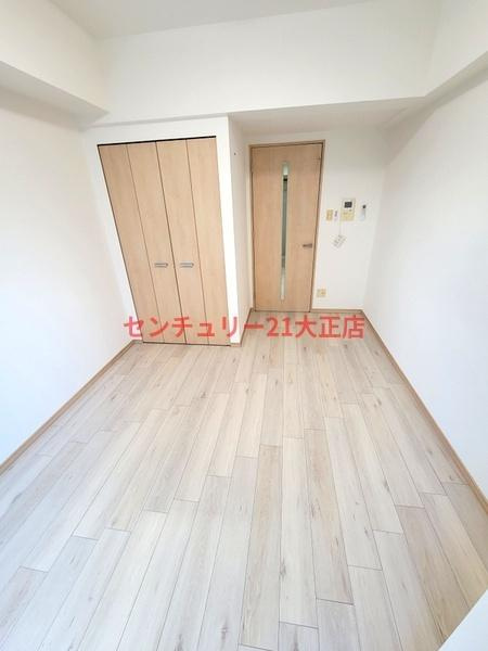 大阪市港区弁天４丁目の賃貸マンションのエントランス