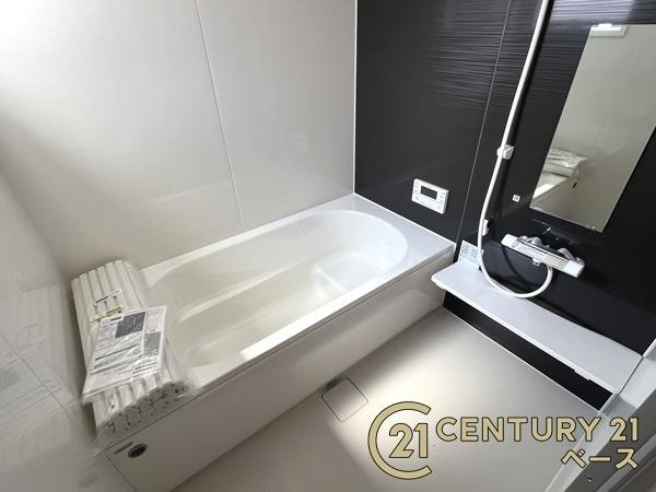 リーブルガーデン高 ２号棟 ／新築一戸建の内観：施工例|■日当たりのよい明るい雰囲気の洋室です！■