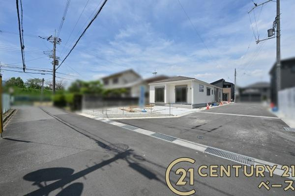リーブルガーデン西坊城 １号棟 ／新築一戸建の前面道路含む現地写真|■現地撮影写真■前面道路６ｍと広々開放的！