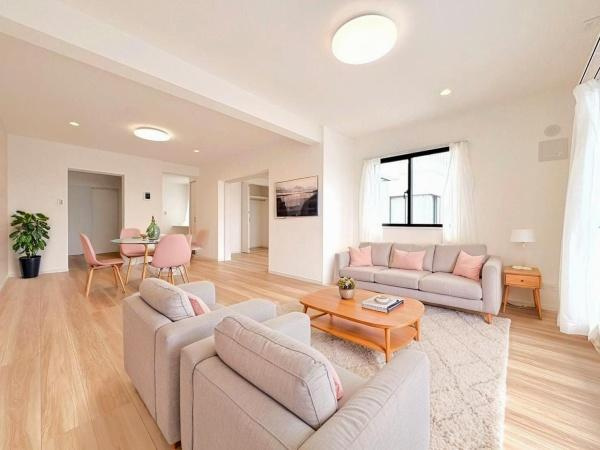 ルネ上星川２号棟の居間・リビング|家具類はＣＧです！