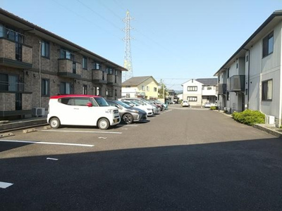 【駐車場】 | クレールニシヤマ２