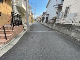 【前面道路含む現地写真】