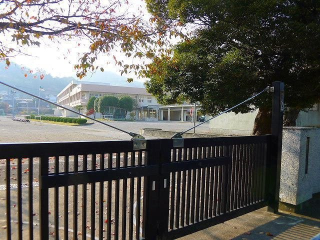 サファイアＡの周辺|桐生市立広沢小学校まで600m
