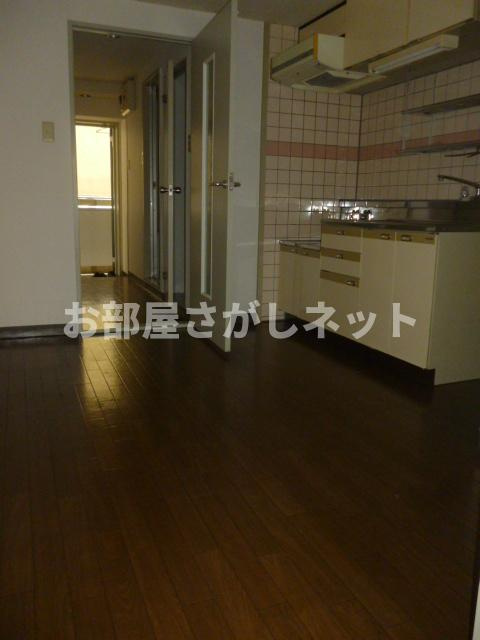 アドニス島田【おとり物件なし】#学生・社会人にオススメ！初期費用分割払いOK！の居間・リビング