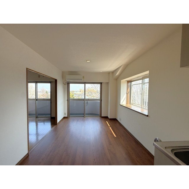 ドミール・コンフォール親水公園の居間・リビング