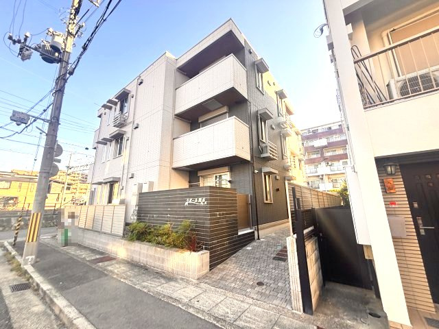 ラポール岡本