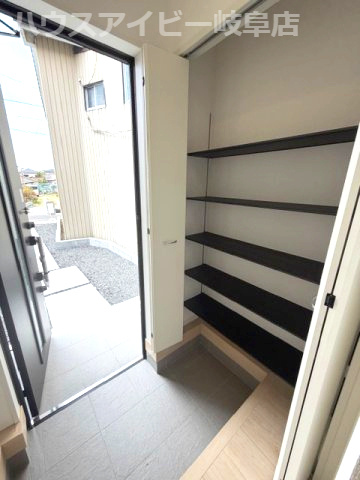 【玄関】の画像