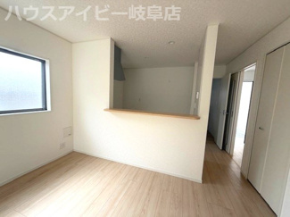 【居間・リビング】 | 笠松町上柳川町新築建売限定1邸！敷地ゆったり69坪！お車スペース3台以上可能！17帖のリビング！ | 笠松町上柳川町新築建売限定1邸！敷地ゆったり69坪！お車スペース3台以上可能！17帖のリビング！
