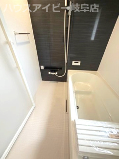 【浴室】 | 笠松町上柳川町新築建売限定1邸！敷地ゆったり69坪！お車スペース3台以上可能！17帖のリビング！ | 笠松町上柳川町新築建売限定1邸！敷地ゆったり69坪！お車スペース3台以上可能！17帖のリビング！