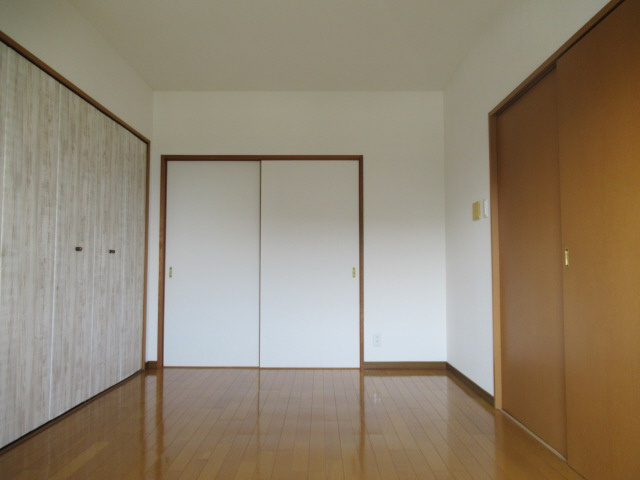 ピュア・プルーンの居間・リビング