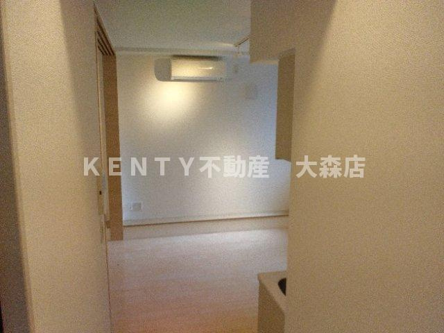 【居間・リビング】 | ルクレ大森 | こちらの居間で趣味の時間をお楽しみください