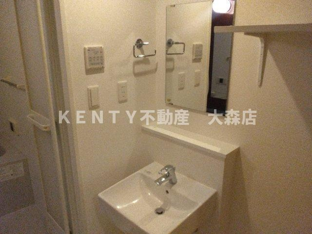 【洗面所】 | ルクレ大森 | 忙しい朝には欠かせない洗面所です