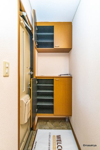 アドバンス21の玄関|下駄箱