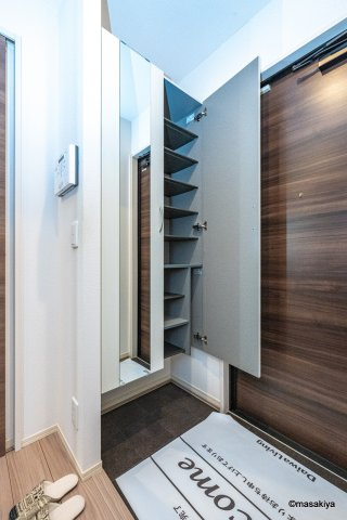 エイト　クラウドの玄関