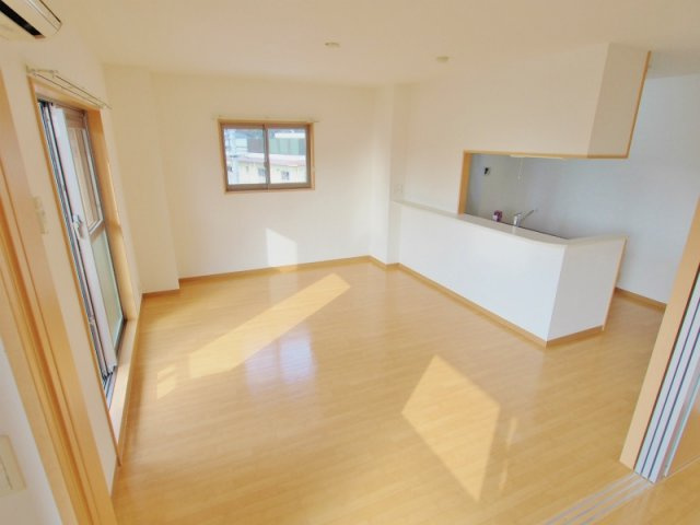 広島市安佐南区大町東３丁目の賃貸マンションの居間・リビング