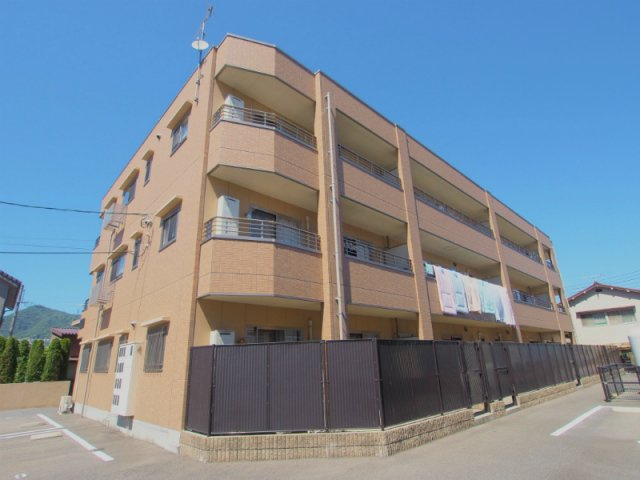 広島市安佐南区大町東３丁目の賃貸マンションの外観