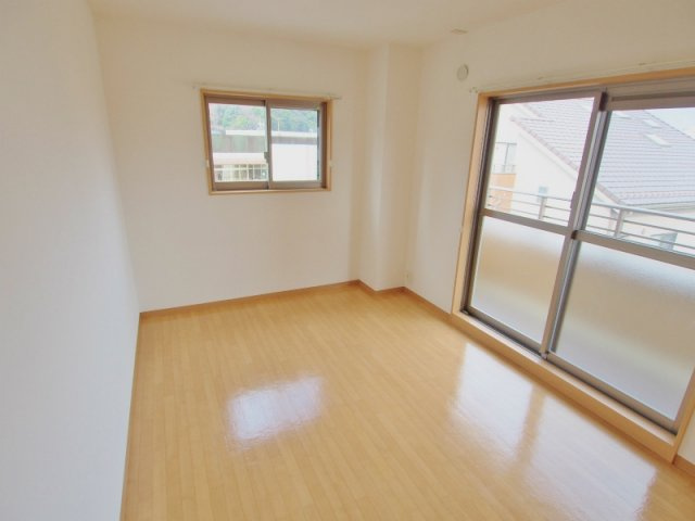 広島市安佐南区大町東３丁目の賃貸マンションの寝室