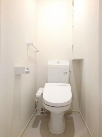 サン　ヒルズのトイレ|落ち着いたトイレです