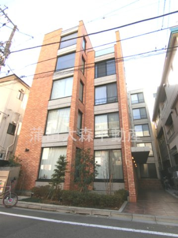 ルクレ大森の外観|2017年1月築　RC鉄筋コンクリート造地上5階建て1R～2LDK総戸数14戸
東京都大田区大森北2丁目　JR京浜東北線大森駅徒歩7分、京浜急行本線大森海岸駅徒歩6分